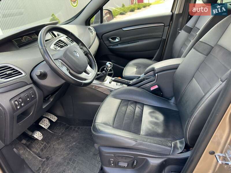 Минивэн Renault Scenic XMOD 2013 в Киеве