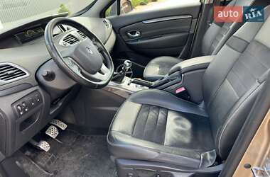 Минивэн Renault Scenic XMOD 2013 в 