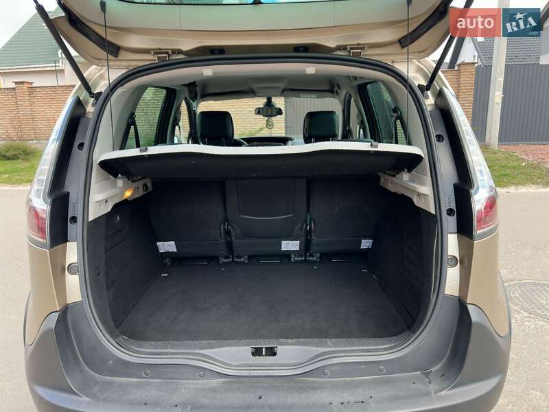 Минивэн Renault Scenic XMOD 2013 в Киеве