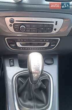 Минивэн Renault Scenic XMOD 2013 в 