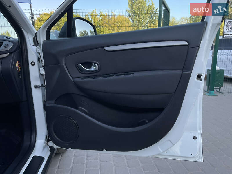 Минивэн Renault Scenic XMOD 2013 в Бердичеве