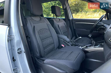 Минивэн Renault Scenic XMOD 2013 в 