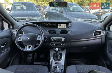 Минивэн Renault Scenic XMOD 2013 в 