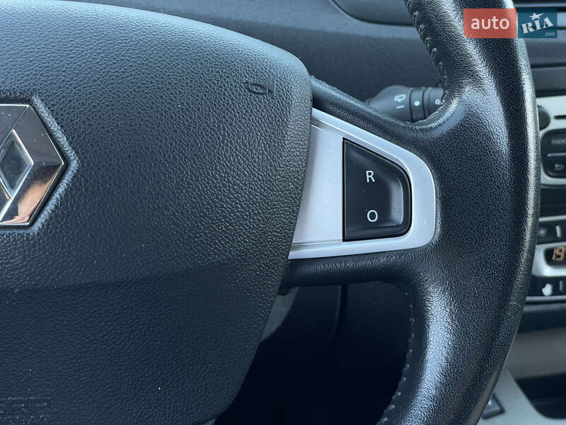 Минивэн Renault Scenic XMOD 2013 в Бердичеве