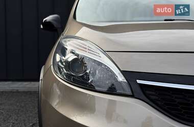 Минивэн Renault Scenic XMOD 2015 в 