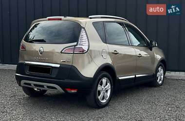 Минивэн Renault Scenic XMOD 2015 в 