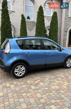 Минивэн Renault Scenic XMOD 2013 в 