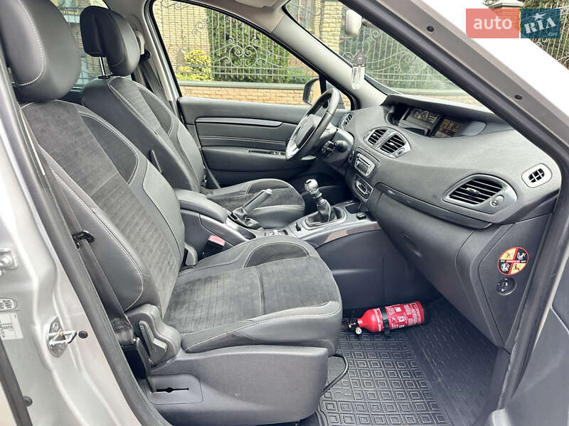 Мінівен Renault Scenic XMOD 2013 в Луцьку