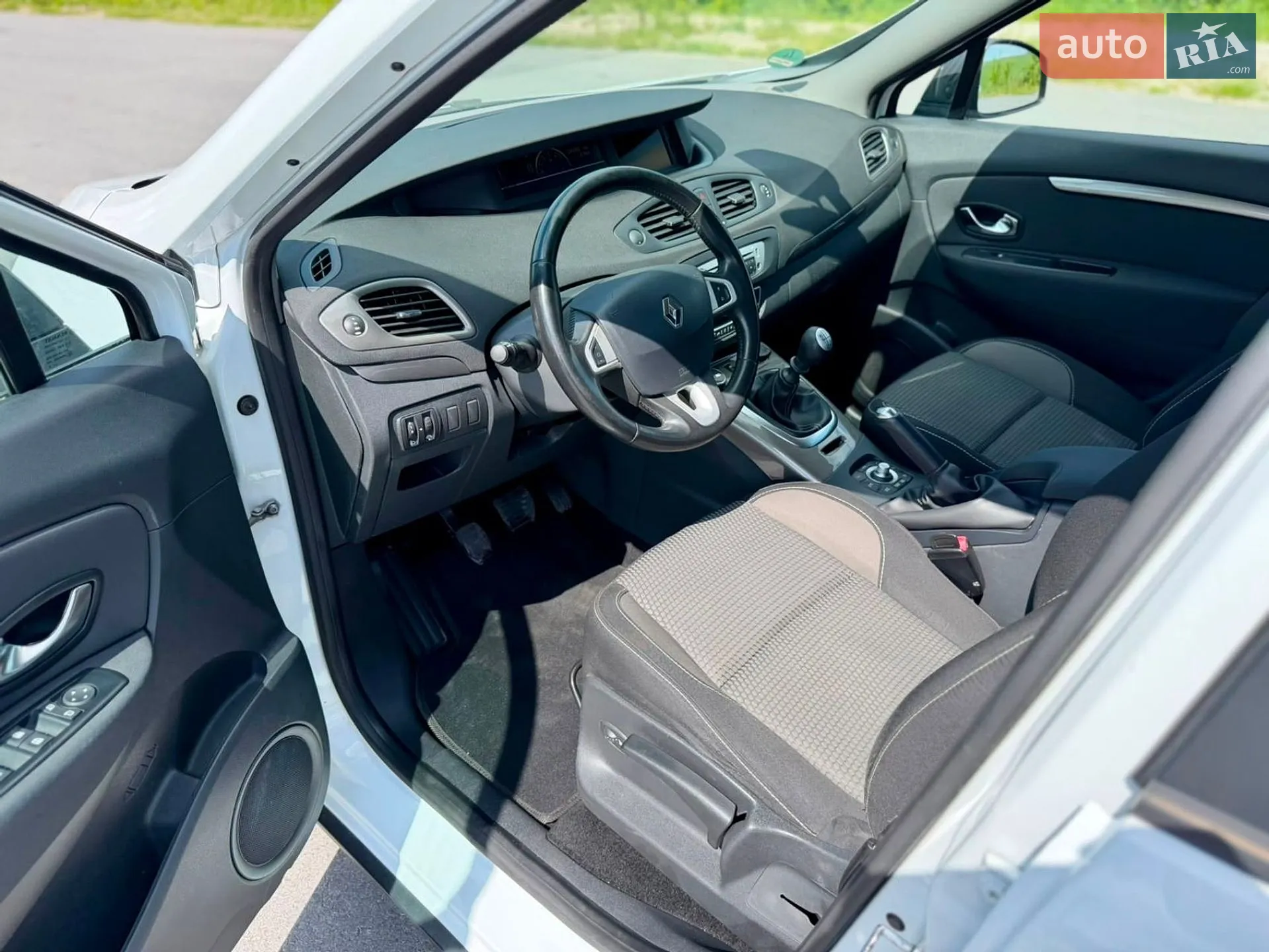 2014 Renault Scenic - мініатюра 26