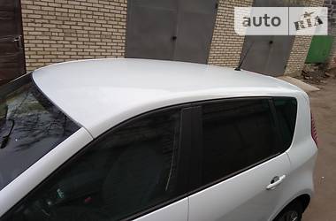 Мінівен Renault Scenic 2011 в 