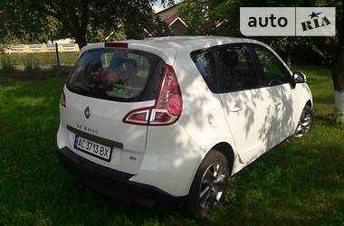 Минивэн Renault Scenic 2011 в Турийске