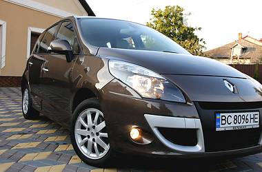 Хэтчбек Renault Scenic 2011 в Львове