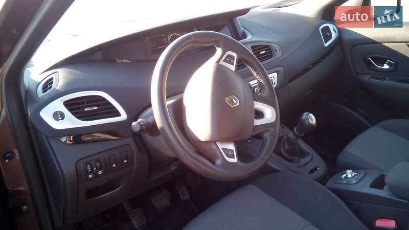 Мінівен Renault Scenic 2012 в Києві фото 6 Мінівен Renault Scenic 2012 в Києві
