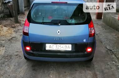 Мінівен Renault Scenic 2004 в 