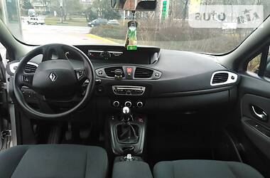 Хэтчбек Renault Scenic 2010 в Ровно