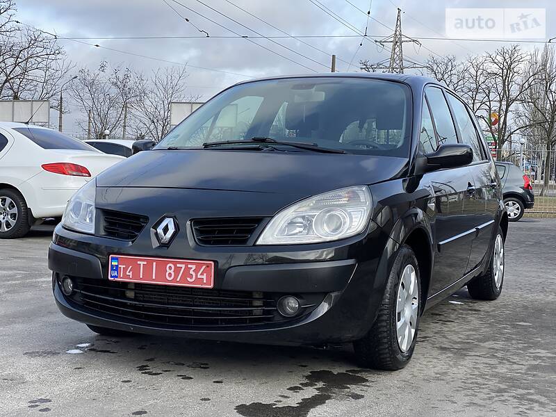 Хетчбек Renault Scenic 2008 в 