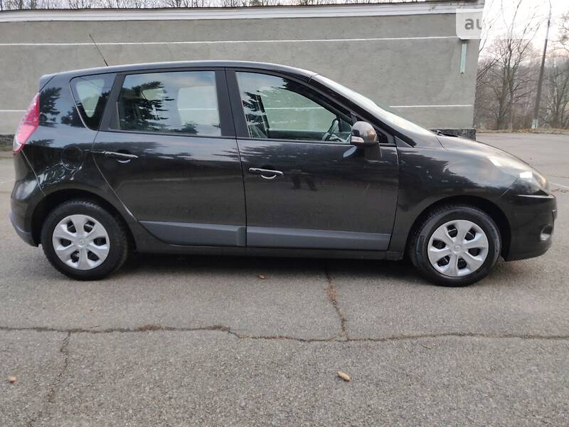 Хетчбек Renault Scenic 2010 в Києві