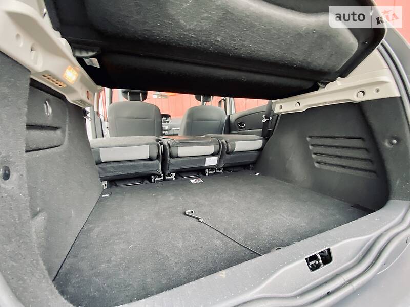 Хетчбек Renault Scenic 2014 в Києві