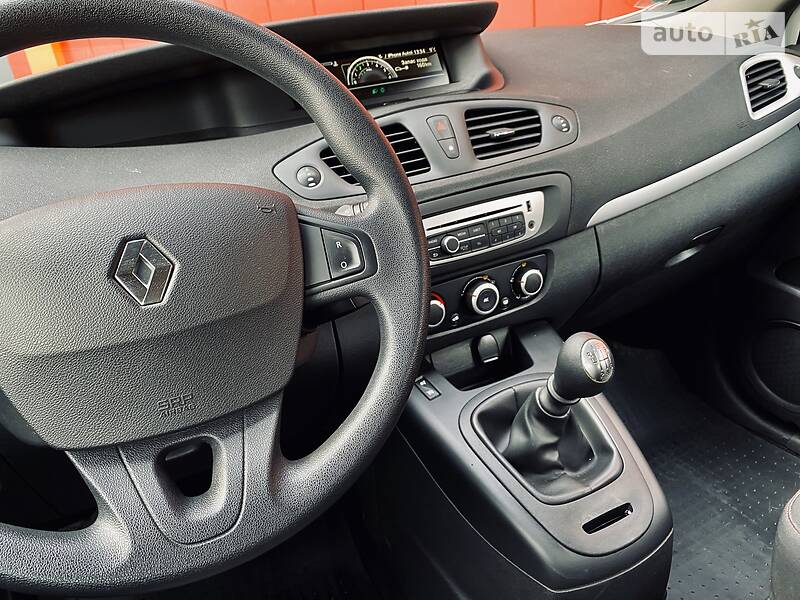 Хетчбек Renault Scenic 2014 в Києві