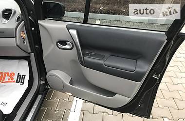 Хетчбек Renault Scenic 2004 в 