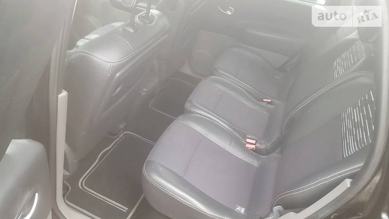 Мінівен Renault Scenic 2005 в Ковелі