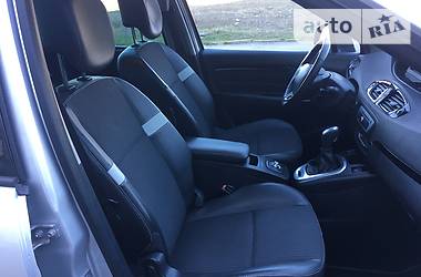 Мінівен Renault Scenic 2016 в 