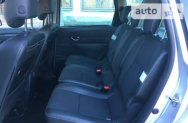Мінівен Renault Scenic 2016 в 