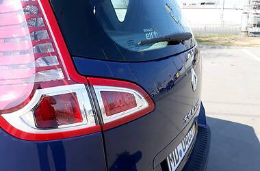 Мінівен Renault Scenic 2011 в 