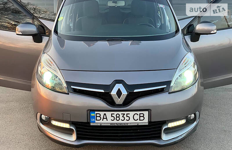 Універсал Renault Scenic 2013 в Кропивницькому