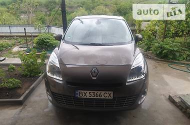 Минивэн Renault Scenic 2011 в Каменец-Подольском