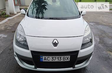 Минивэн Renault Scenic 2011 в Турийске