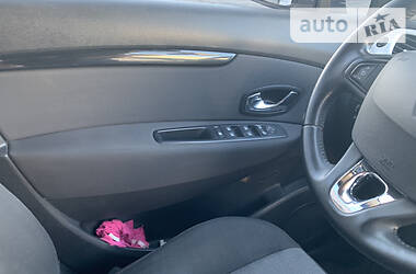 Мінівен Renault Scenic 2013 в 