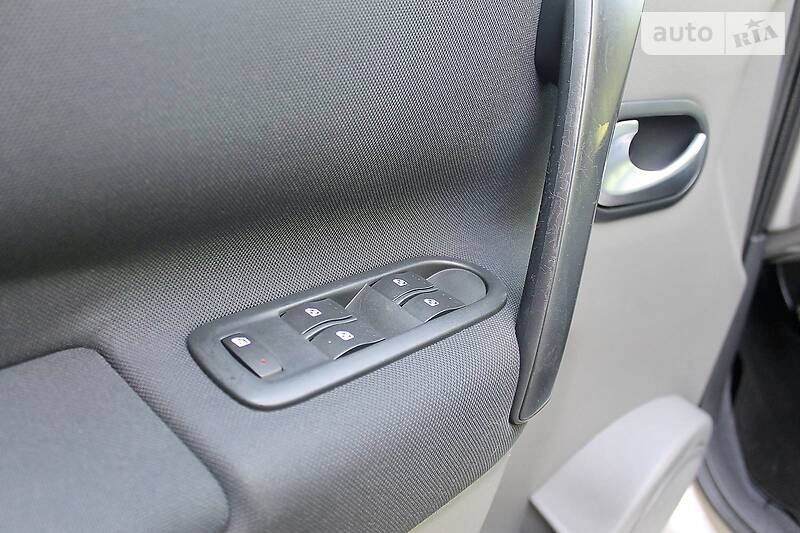 Мінівен Renault Scenic 2006 в Бурштині