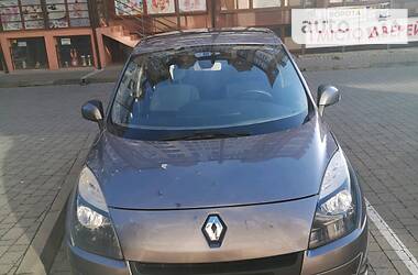 Минивэн Renault Scenic 2010 в Ивано-Франковске