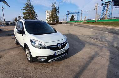 Хэтчбек Renault Scenic 2015 в Каменском