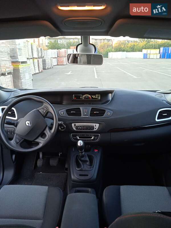 Мінівен Renault Scenic 2013 в Кривому Розі