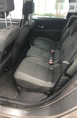 Минивэн Renault Scenic 2010 в Кривом Роге