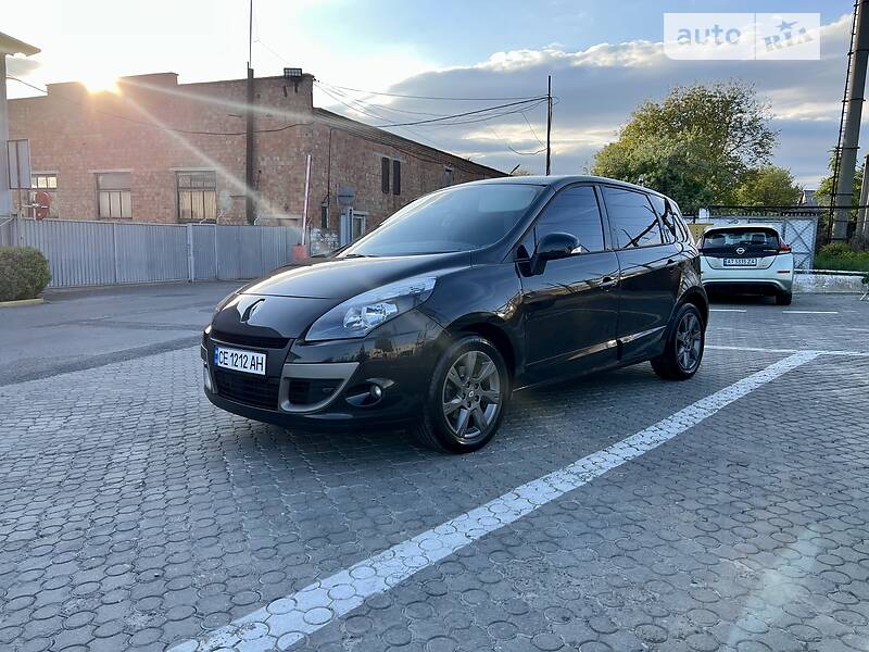 Мінівен Renault Scenic 2009 в Чернівцях
