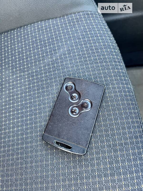 Мінівен Renault Scenic 2009 в Чернівцях