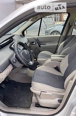 Хетчбек Renault Scenic 2005 в Володимир-Волинському