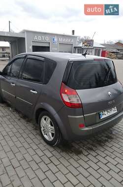 Минивэн Renault Scenic 2004 в Нововолынске