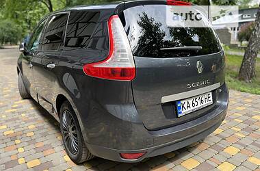 Универсал Renault Scenic 2010 в Полтаве