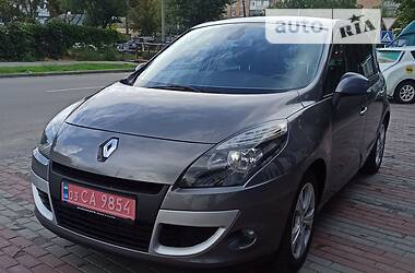 Мінівен Renault Scenic 2010 в 