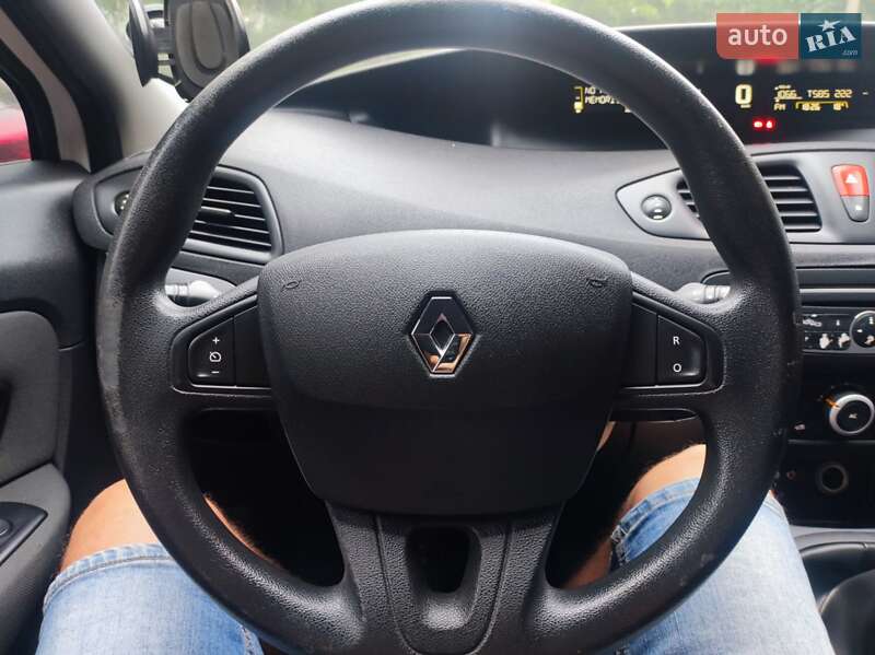 Мінівен Renault Scenic 2011 в Чернівцях