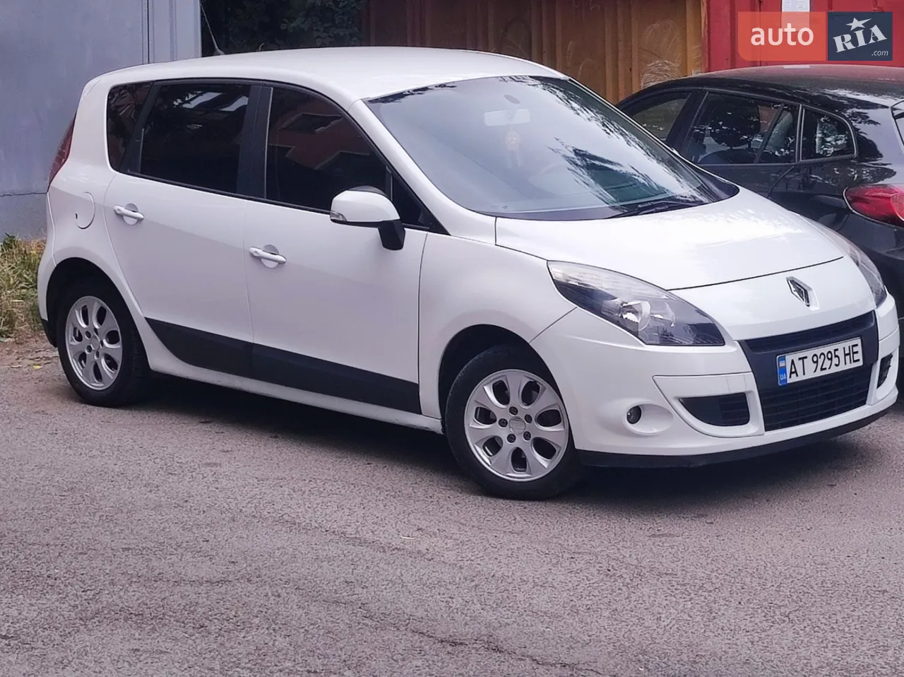 2010 Renault Scenic - мініатюра 8