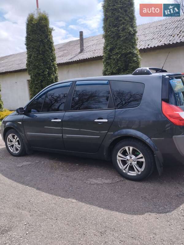 Минивэн Renault Scenic 2007 в Сторожинце
