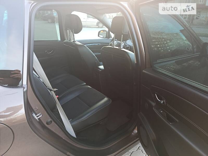 Минивэн Renault Scenic 2012 в Дрогобыче