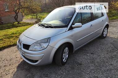 Минивэн Renault Scenic 2008 в Млинове