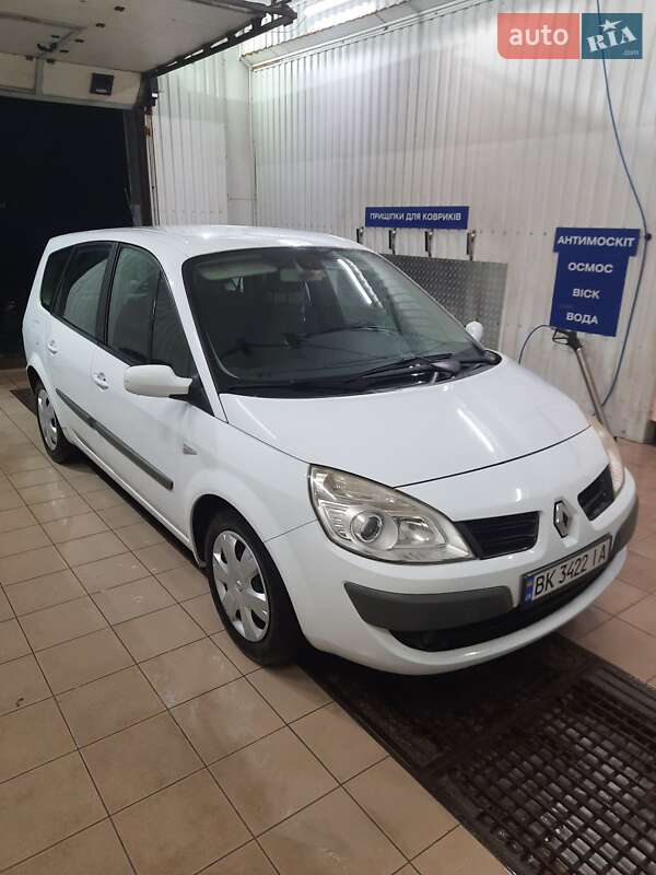 Минивэн Renault Scenic 2007 в Лохвице