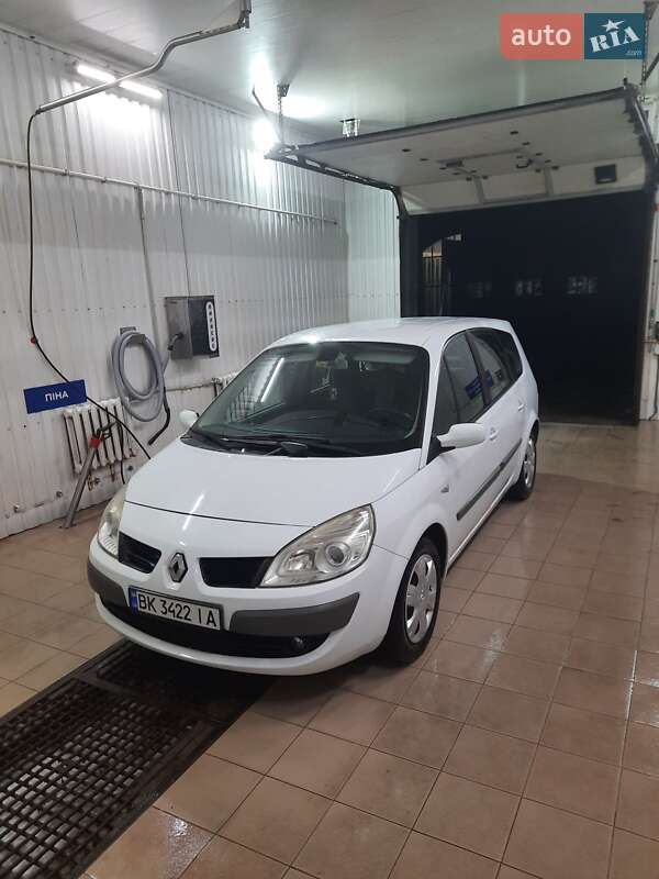 Минивэн Renault Scenic 2007 в Лохвице